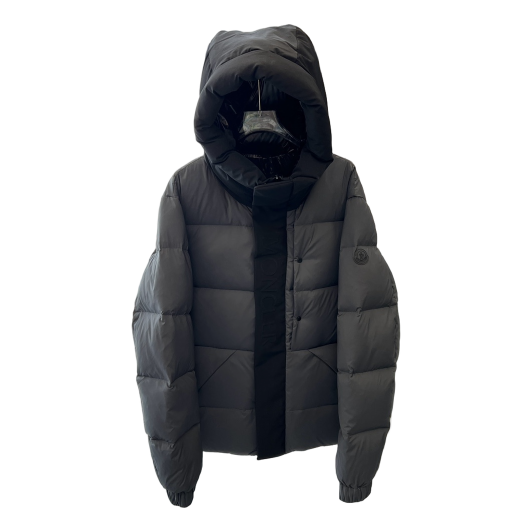 Moncler Contrast-Hood Colour-Block Puffer Jacket | Premium Down