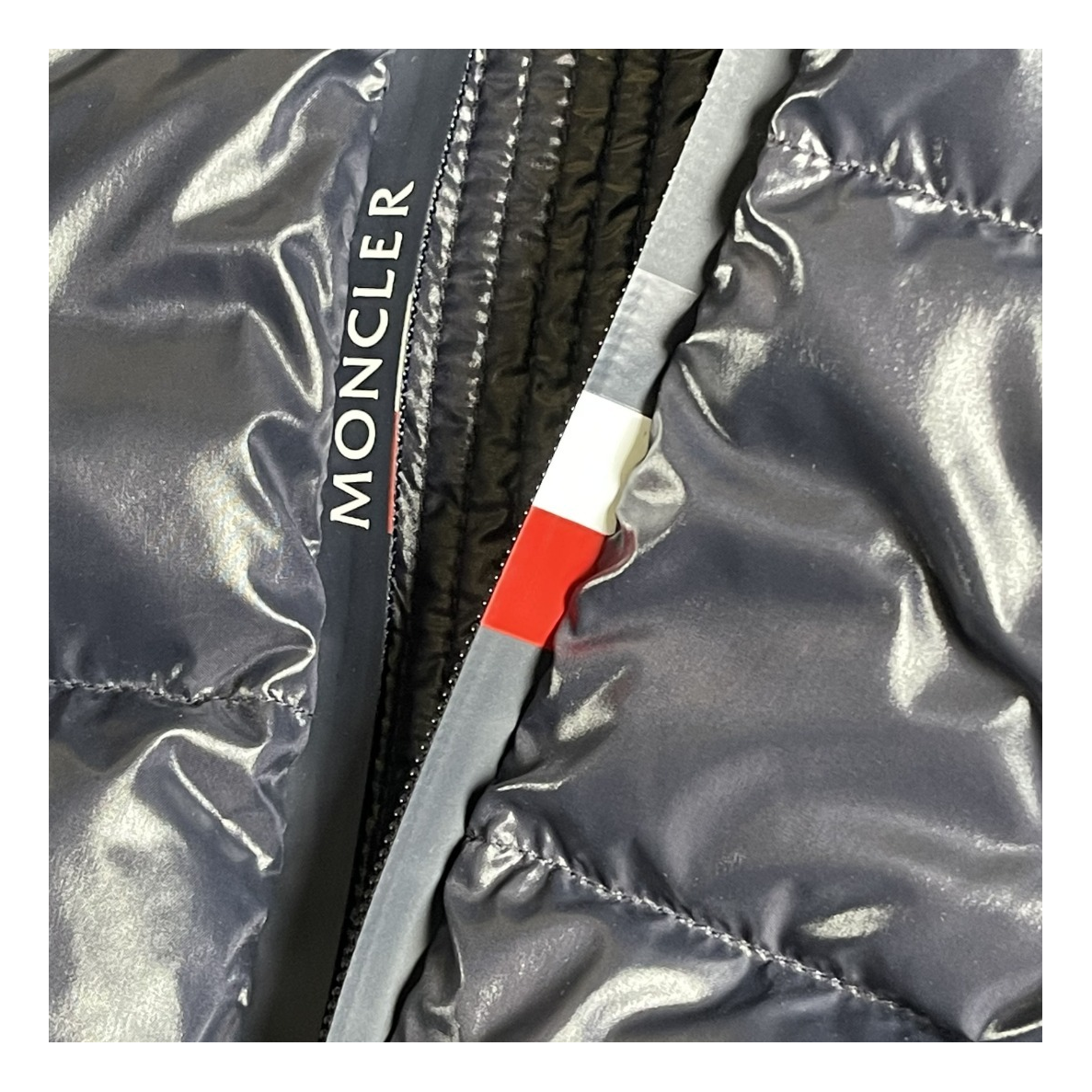 Moncler Glossy Logo-Zip Hooded Puffer Jacket | Navy | Premium Down
