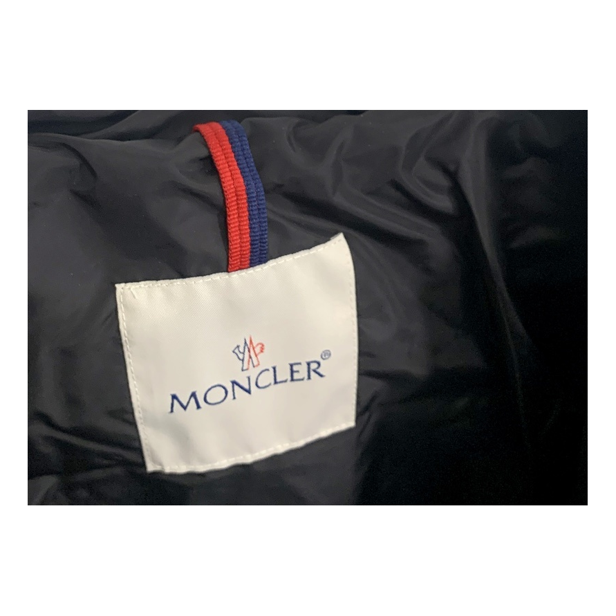Moncler Cinched-Waist Fur-Trim Hooded Puffer Jacket | Black | Premium Down