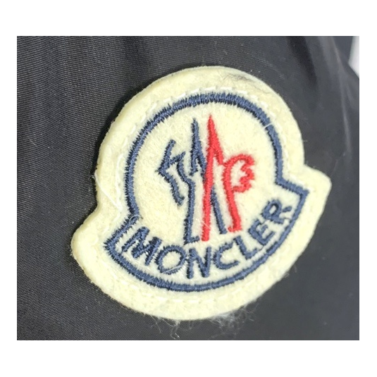 Moncler Cinched-Waist Fur-Trim Hooded Puffer Jacket | Black | Premium Down